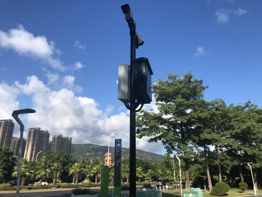 Smart Poles Makes a Bright, Secure, Smart Park - Bivocom